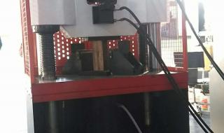 万能材料试验机价格